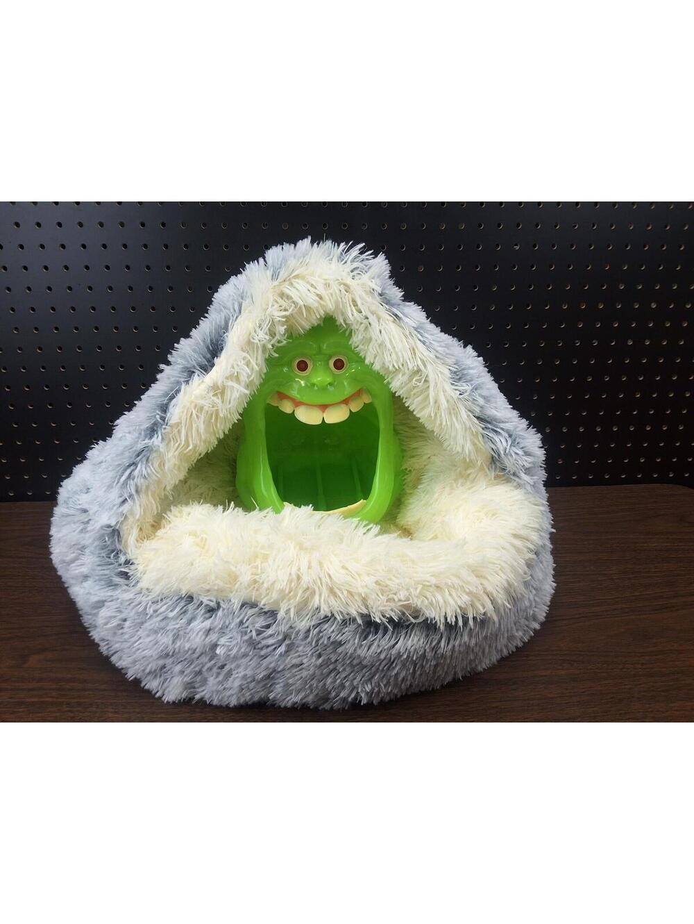 Cozy Plush Pet Bed Cave - Soft & Stylish Hideaway - Small